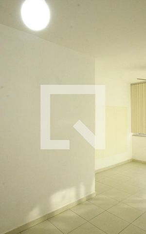 Apartamento para alugar com 78m², 2 quartos e 1 vagaSala
