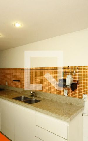 Apartamento para alugar com 78m², 2 quartos e 1 vagaCozinha