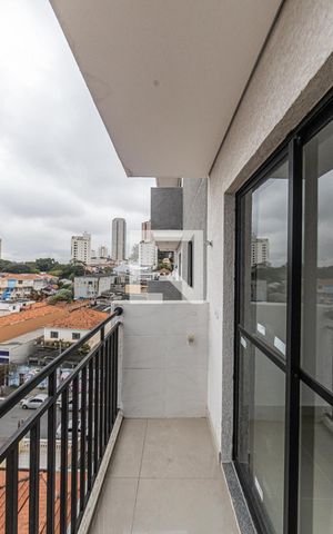 Apartamento à venda com 46m², 2 quartos e 1 vaga Apartamento à venda com 46m², 2 quartos e 1 vagaVaranda e serviço