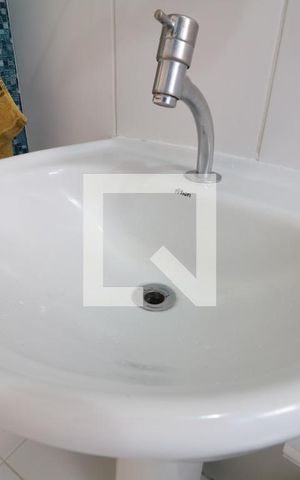 Apartamento à venda com 51m², 2 quartos e 1 vagaBanheiro Social - pia