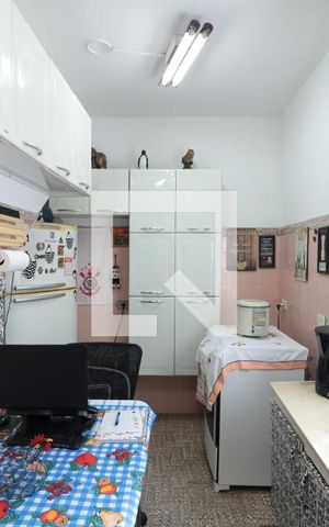 Casa para alugar com 130m², 2 quartos e 8 vagasCozinha