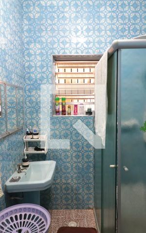 Casa para alugar com 130m², 2 quartos e 8 vagasBanheiro Social