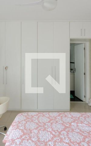 Apartamento à venda com 110m², 2 quartos e 1 vagaSuíte