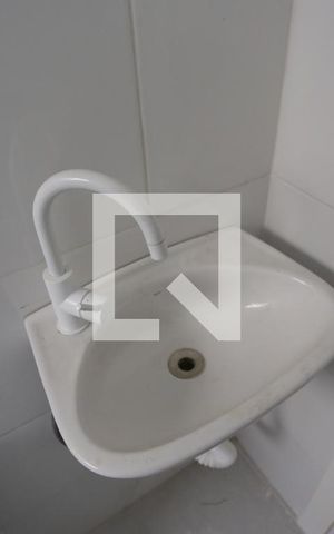 Casa para alugar com 25m², 1 quarto e sem vagaBanheiro