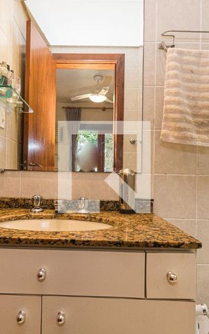Apartamento à venda com 113m², 3 quartos e 2 vagasBanheiro da Suíte