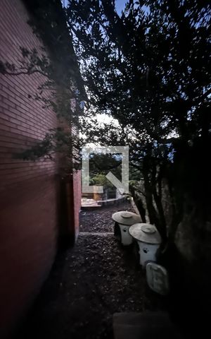 Casa à venda com 270m², 3 quartos e 2 vagasÁrea externa