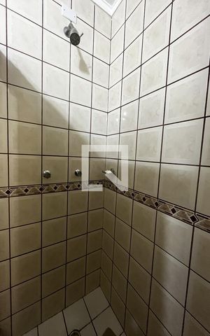 Casa à venda com 270m², 3 quartos e 2 vagasBanheiro
