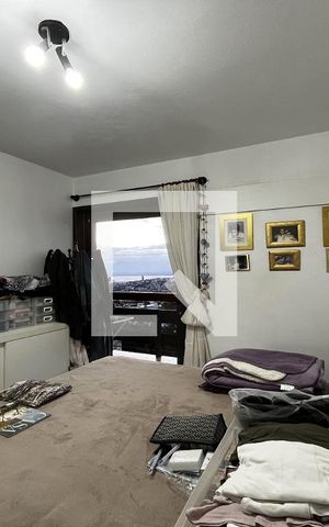Casa à venda com 270m², 3 quartos e 2 vagasSuíte