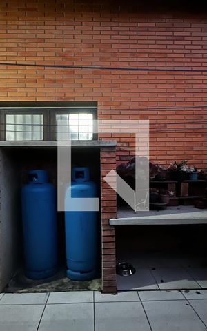 Casa à venda com 270m², 3 quartos e 2 vagasGás