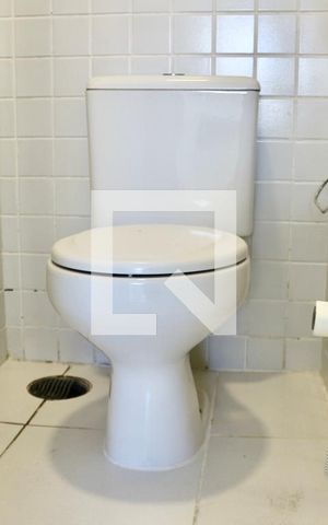 Apartamento para alugar com 80m², 3 quartos e sem vaga Apartamento para alugar com 80m², 3 quartos e sem vagaBanheiro Social 2