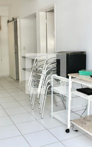 Apartamento para alugar com 80m², 3 quartos e sem vaga Apartamento para alugar com 80m², 3 quartos e sem vagaSala
