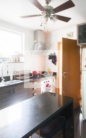 Casa para alugar com 457m², 3 quartos e 2 vagasCozinha