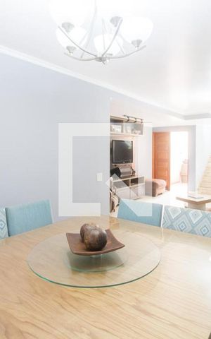 Casa para alugar com 457m², 3 quartos e 2 vagasSala