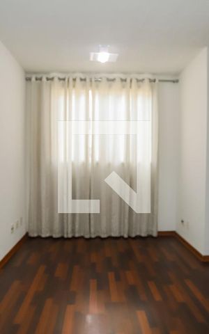 Apartamento à venda com 43m², 2 quartos e sem vagaSala