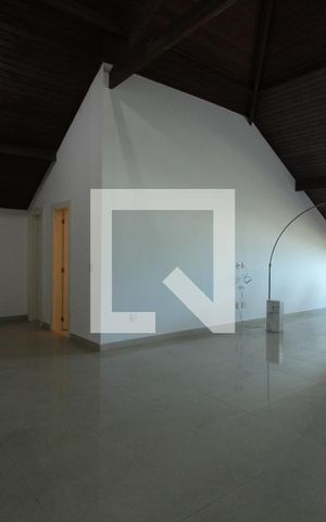 Casa de condomínio à venda com 997m², 6 quartos e 4 vagasSotão