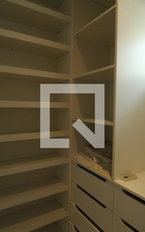 Casa de condomínio à venda com 997m², 6 quartos e 4 vagasCloset - Suíte 2