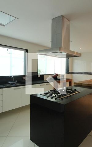 Casa de condomínio à venda com 997m², 6 quartos e 4 vagasCozinha