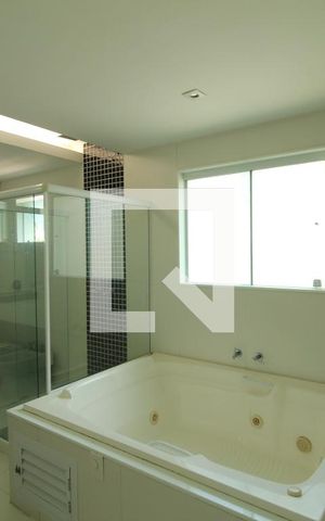 Casa de condomínio à venda com 997m², 6 quartos e 4 vagasBanheiro - Suíte 1