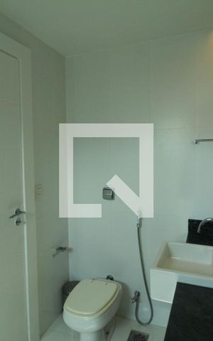 Casa de condomínio à venda com 997m², 6 quartos e 4 vagasBanheiro - Suíte 2