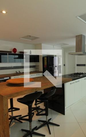 Casa de condomínio à venda com 997m², 6 quartos e 4 vagasCozinha