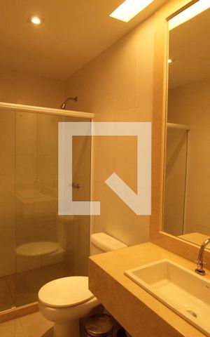 Casa de condomínio à venda com 997m², 6 quartos e 4 vagasBanheiro - Sotão