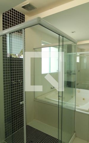 Casa de condomínio à venda com 997m², 6 quartos e 4 vagasBanheiro - Suíte 1