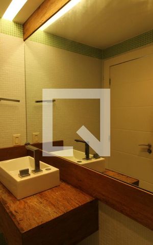 Casa de condomínio à venda com 997m², 6 quartos e 4 vagasLavabo - Piscina