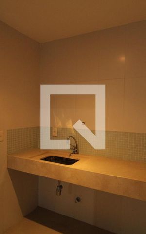 Casa de condomínio à venda com 997m², 6 quartos e 4 vagasÁrea de Serviço - Sotão