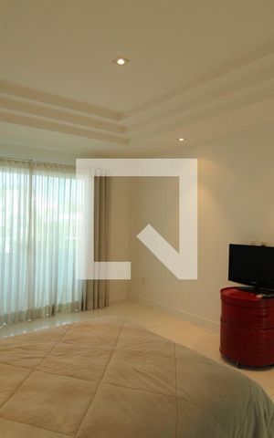 Casa de condomínio à venda com 997m², 6 quartos e 4 vagasSuíte 3