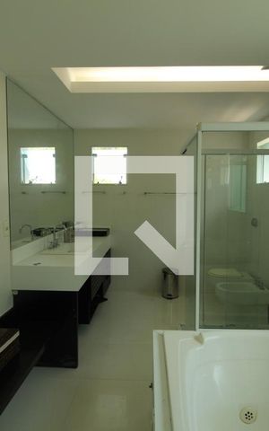 Casa de condomínio à venda com 997m², 6 quartos e 4 vagasBanheiro - Suíte 1