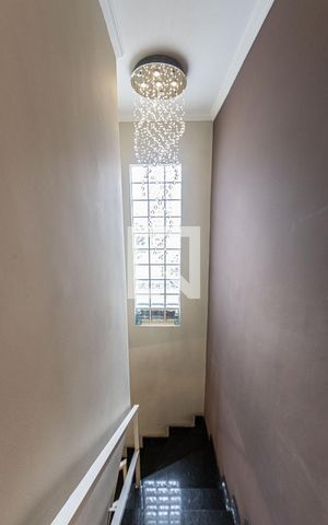 Casa à venda com 165m², 3 quartos e 6 vagas