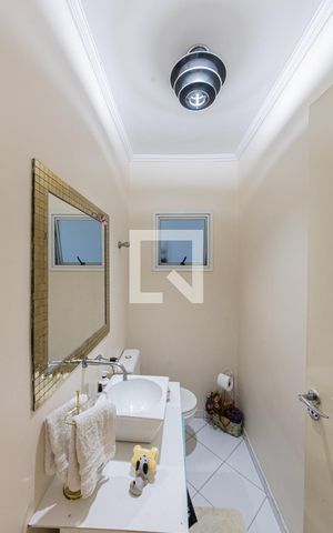 Casa à venda com 165m², 3 quartos e 6 vagas