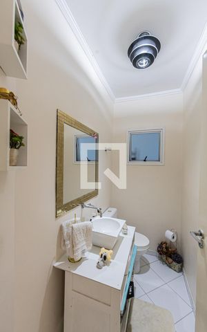 Casa à venda com 165m², 3 quartos e 6 vagas