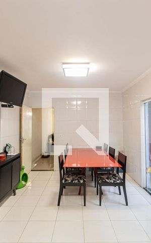 Casa à venda com 165m², 3 quartos e 6 vagas