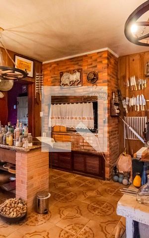 Casa à venda com 700m², 3 quartos e 4 vagas Casa à venda com 700m², 3 quartos e 4 vagasÁrea Gourmet