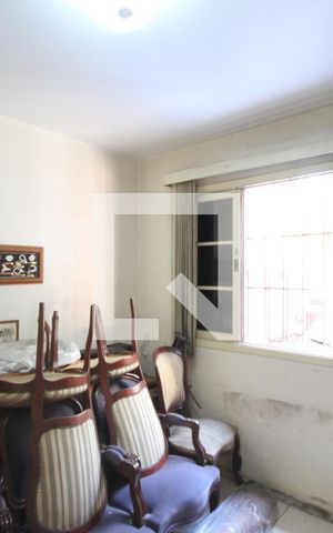 Casa à venda com 457m², 3 quartos e 1 vagaSuíte