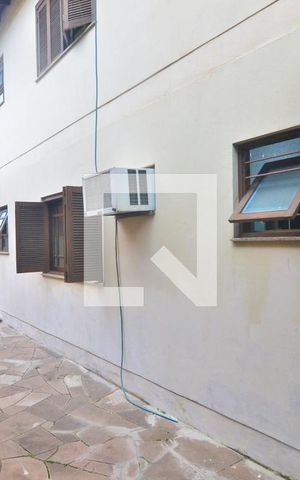 Casa à venda com 239m², 6 quartos e 2 vagasPátio