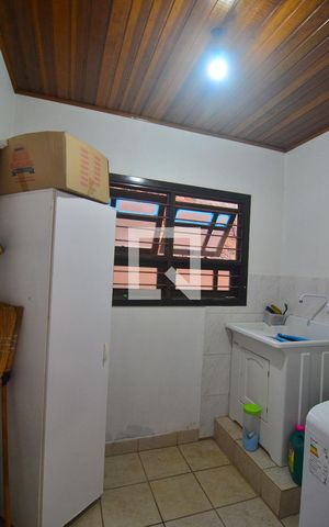 Casa à venda com 239m², 6 quartos e 2 vagasCasa 1 - Área de serviço