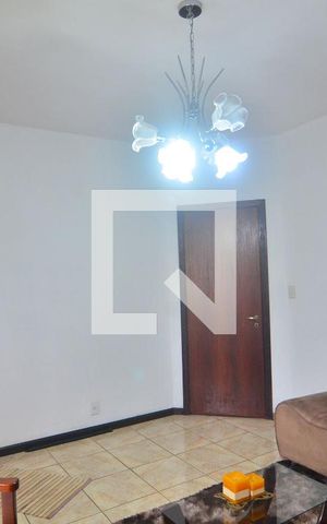 Casa à venda com 239m², 6 quartos e 2 vagasSala