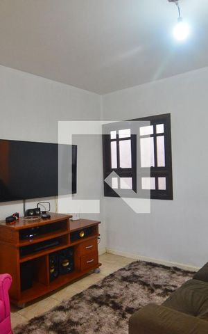 Casa à venda com 239m², 6 quartos e 2 vagasCasa 2 - Sala