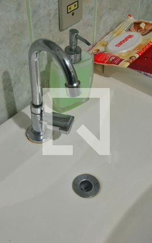Casa à venda com 239m², 6 quartos e 2 vagasCasa 1 - Banheiro Suíte