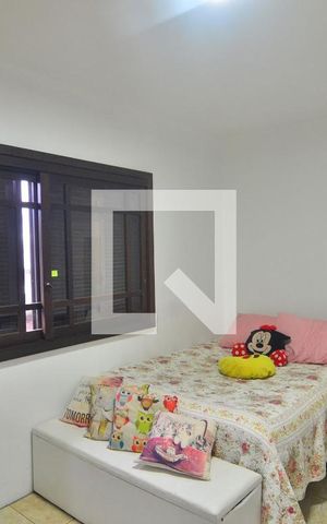 Casa à venda com 239m², 6 quartos e 2 vagasCasa 2 - Suíte