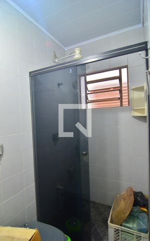 Casa à venda com 239m², 6 quartos e 2 vagasCasa 3 - Banheiro