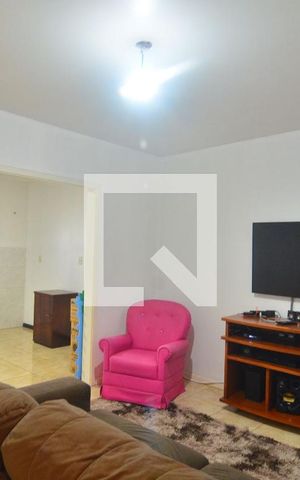 Casa à venda com 239m², 6 quartos e 2 vagasCasa 2 - Sala