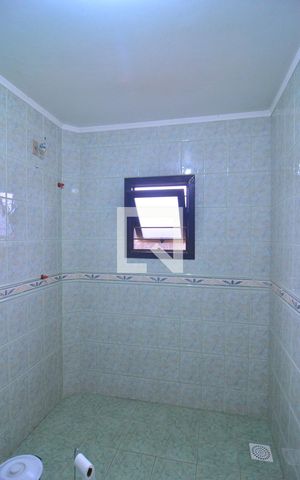 Casa à venda com 239m², 6 quartos e 2 vagasCasa 2 - Banheiro Suíte