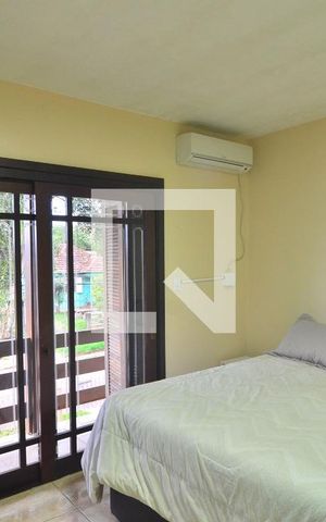 Casa à venda com 239m², 6 quartos e 2 vagasCasa 2 - Quarto 1