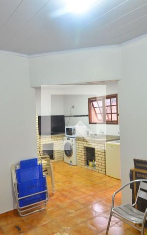 Casa à venda com 239m², 6 quartos e 2 vagasCasa 3 - Sala