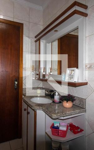 Casa à venda com 287m², 3 quartos e 3 vagas Casa à venda com 287m², 3 quartos e 3 vagasBanheiro Social