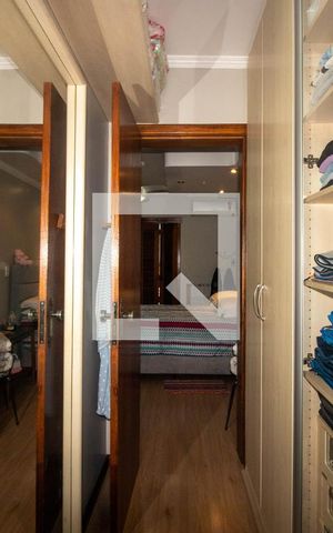 Casa à venda com 287m², 3 quartos e 3 vagas Casa à venda com 287m², 3 quartos e 3 vagasSuíte - Closet