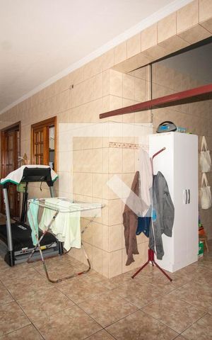Casa à venda com 287m², 3 quartos e 3 vagas Casa à venda com 287m², 3 quartos e 3 vagasÁrea de Serviço